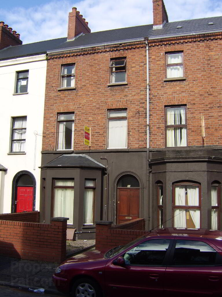 Flat 2, 31 Meadowbank Street