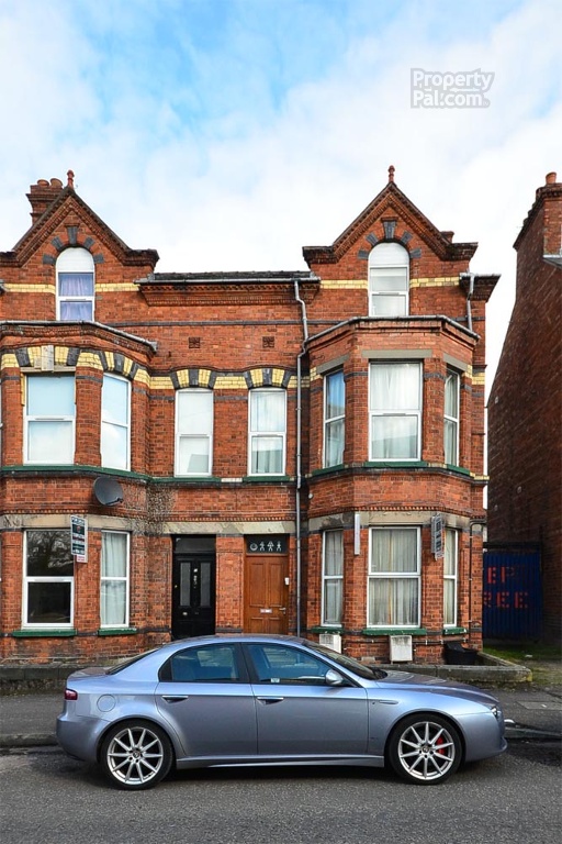 Flat 2, 21 Ashley Avenue