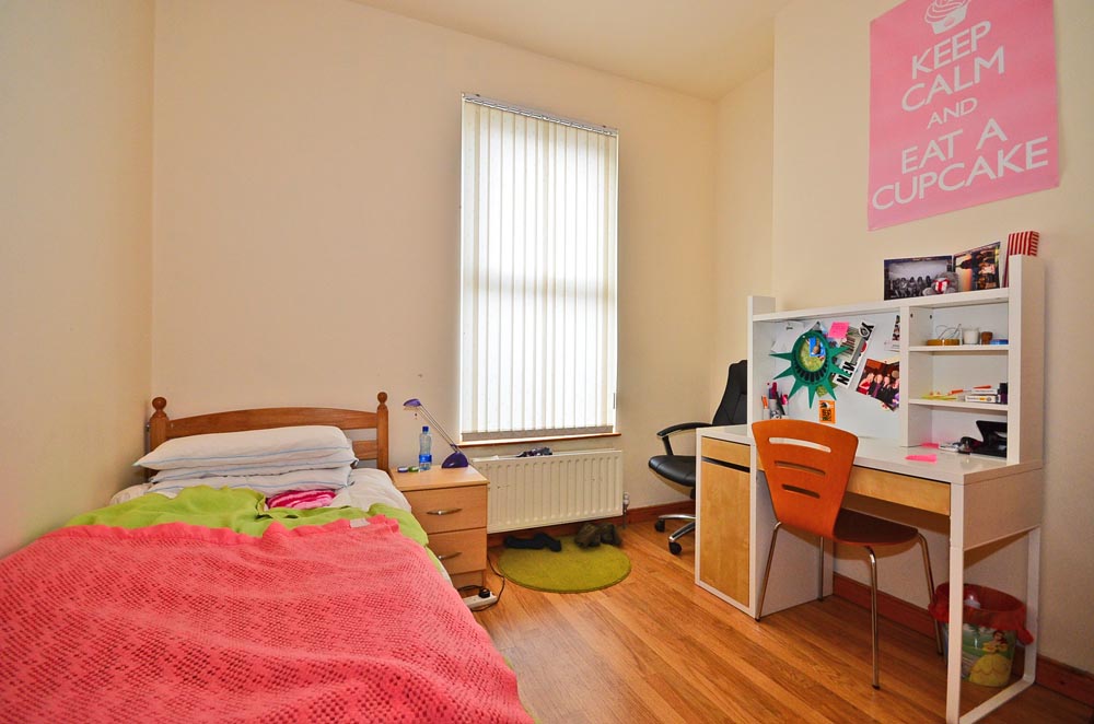 Flat 2, 6 Dunluce Avenue